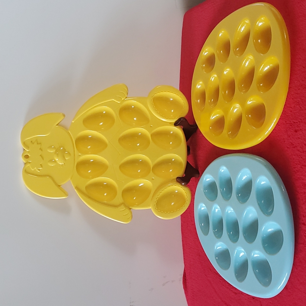 Lot of 3 Plastic Egg Tray.